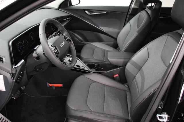 KIA e-Niro EV DynamicPlusLine 64.8 kWh Navigatie Half Leder Schuif-kantel dak Electrisch bedienbare achterklep Camera