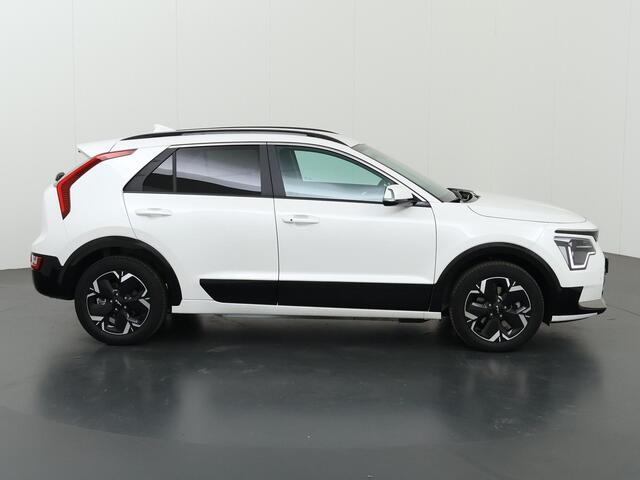 KIA e-Niro EV Edition Advanced 64.8 kWh | Navigatie | Parkeercamera | Stoelverwarming | Keyless Go |