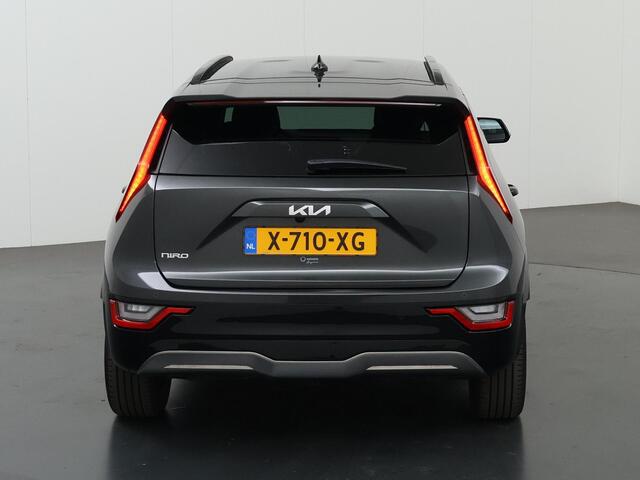 KIA e-Niro EV Edition Advanced 64.8 kWh | Navigatie| Parkeercamera | Stoelverwarming | Keyless Go |