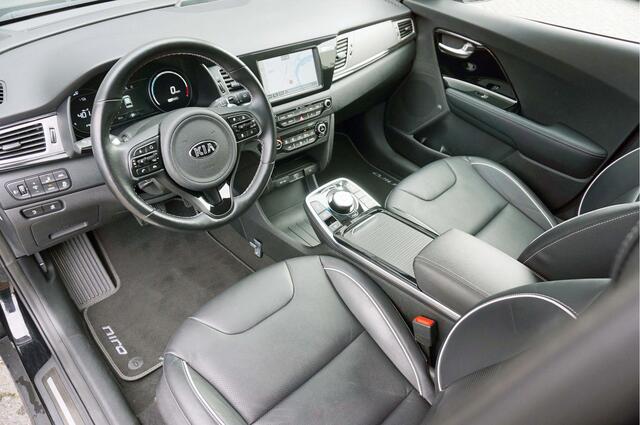 KIA e-Niro ExecutiveLine 64 kWh SOH 100% Leer