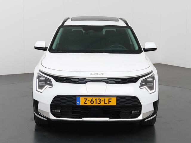 KIA e-Niro EV DynamicPlusLine 64.8 kWh | Panoramadak | Stoel/Stuurwielverwarming | Head-Up Display | Elektrische achterklep | Dodehoek detectie |