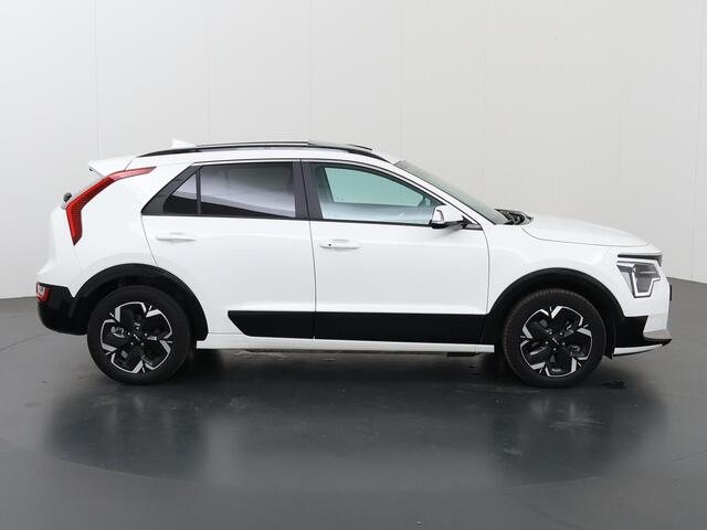 KIA e-Niro EV DynamicPlusLine 64.8 kWh | Panoramadak | Stoel/Stuurwielverwarming | Head-Up Display | Elektrische achterklep | Dodehoek detectie |