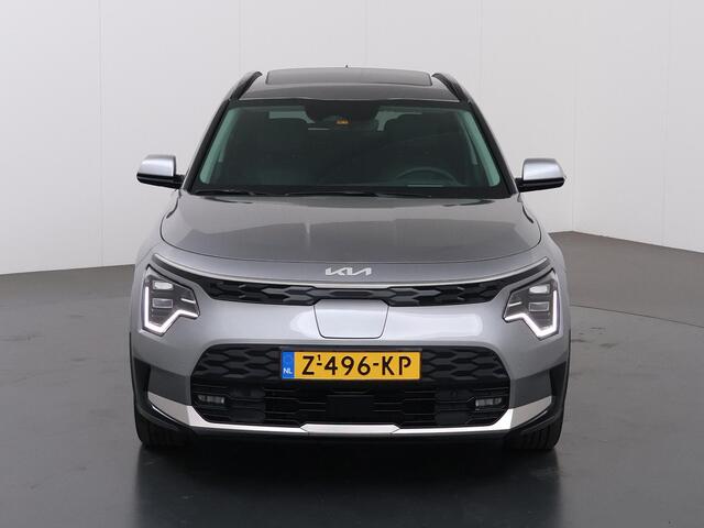 KIA e-Niro EV DynamicPlusLine 64.8 kWh | Panoramadak | Stoel/Stuurwielverwarming | Head-Up Display | Elektrische achterklep | Dodehoek detectie |