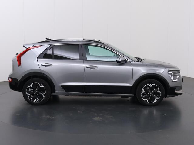 KIA e-Niro EV DynamicPlusLine 64.8 kWh | Panoramadak | Stoel/Stuurwielverwarming | Head-Up Display | Elektrische achterklep | Dodehoek detectie |