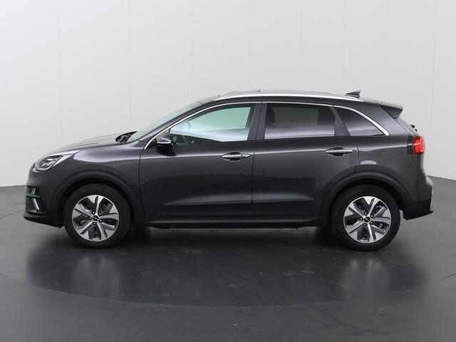 KIA e-Niro DynamicPlusLine 64 kWh | SOH 96% | Panoramadak | Stoel/Stuurwielverwarming | Adaptieve Cruise Control | Keyless Go | LED Koplampen |