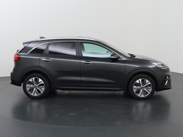 KIA e-Niro DynamicPlusLine 64 kWh | SOH 96% | Panoramadak | Stoel/Stuurwielverwarming | Adaptieve Cruise Control | Keyless Go | LED Koplampen |