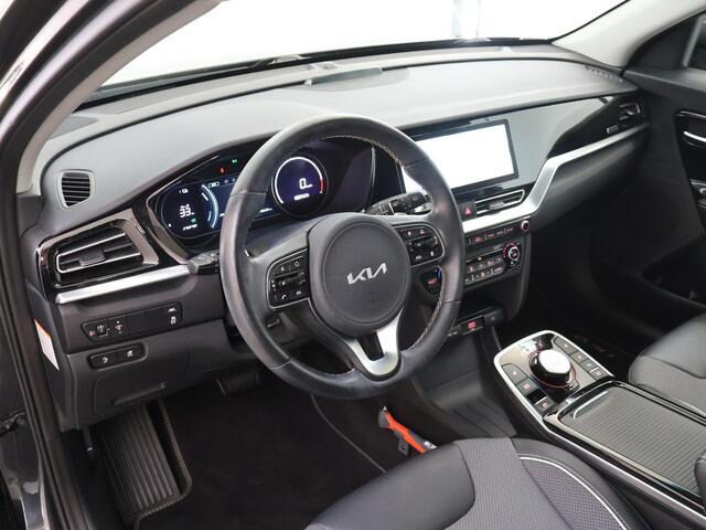 KIA e-Niro DynamicPlusLine 64 kWh | SOH 96% | Panoramadak | Stoel/Stuurwielverwarming | Adaptieve Cruise Control | Keyless Go | LED Koplampen |