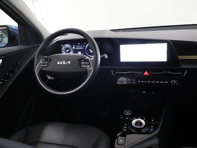 KIA e-Niro EV Edition Advanced 64.8 kWh | Navigatie | Parkeercamera | Stoelverwarming | Keyless Go |