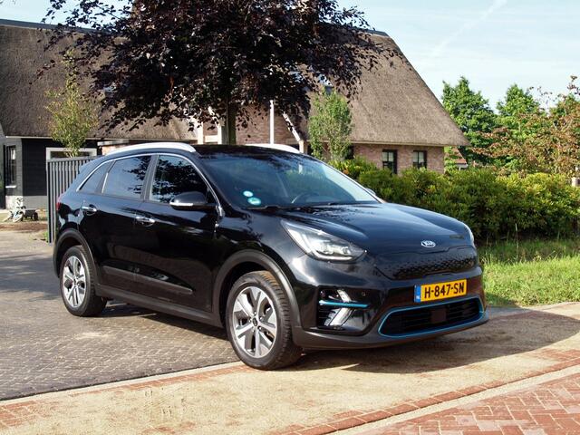 KIA e-Niro ExecutiveLine 64 kWh | Camera | Apple Carplay | Cruise Control | JBL | Leer |