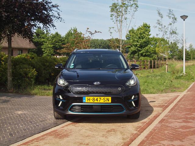 KIA e-Niro ExecutiveLine 64 kWh | Camera | Apple Carplay | Cruise Control | JBL | Leer |