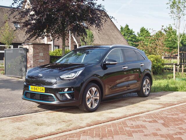 KIA e-Niro ExecutiveLine 64 kWh | Camera | Apple Carplay | Cruise Control | JBL | Leer |