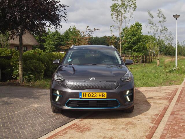KIA e-Niro ExecutiveLine 64 kWh | Camera | Apple Carplay | Cruise Control | JBL | Leer |