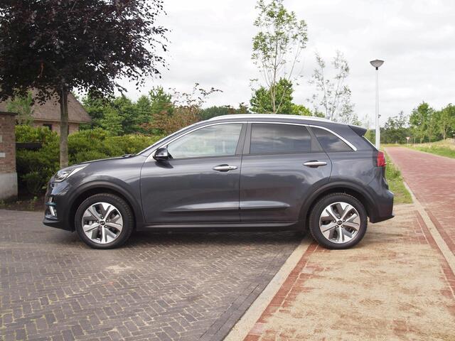 KIA e-Niro ExecutiveLine 64 kWh | Camera | Apple Carplay | Cruise Control | JBL | Leer |