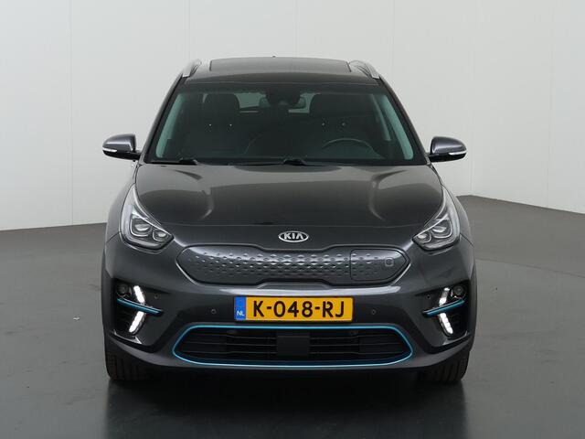 KIA e-Niro DynamicPlusLine 64 kWh | Panoramadak | Stoel/Stuurwielverwarming | Adaptieve Cruise Control | Keyless Go | LED Koplampen |