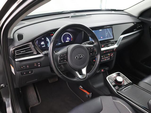 KIA e-Niro DynamicPlusLine 64 kWh | Panoramadak | Stoel/Stuurwielverwarming | Adaptieve Cruise Control | Keyless Go | LED Koplampen |