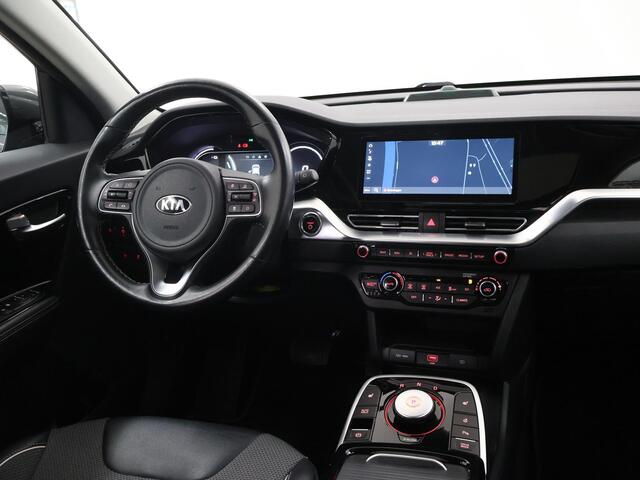 KIA e-Niro DynamicPlusLine 64 kWh | Panoramadak | Stoel/Stuurwielverwarming | Adaptieve Cruise Control | Keyless Go | LED Koplampen |