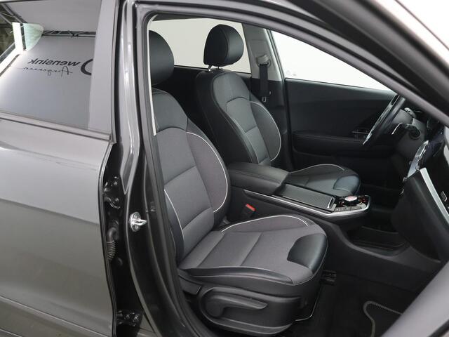 KIA e-Niro DynamicPlusLine 64 kWh | Panoramadak | Stoel/Stuurwielverwarming | Adaptieve Cruise Control | Keyless Go | LED Koplampen |