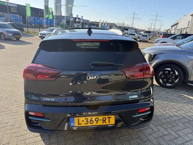 KIA e-Niro ExecutiveLine 64 kWh 3 FASE LADEN + FULL OPTIONS