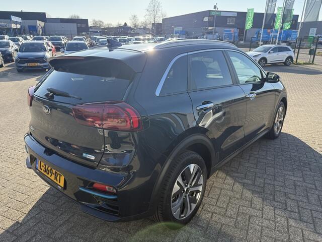 KIA e-Niro ExecutiveLine 64 kWh 3 FASE LADEN + FULL OPTIONS