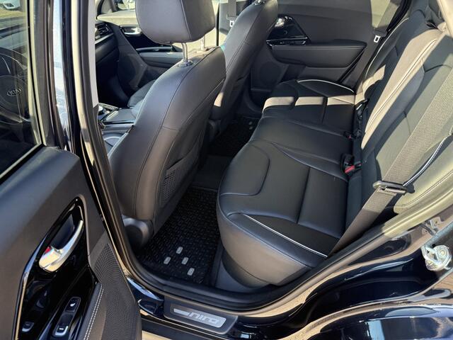 KIA e-Niro ExecutiveLine 64 kWh 3 FASE LADEN + FULL OPTIONS