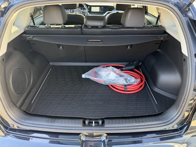 KIA e-Niro ExecutiveLine 64 kWh 3 FASE LADEN + FULL OPTIONS