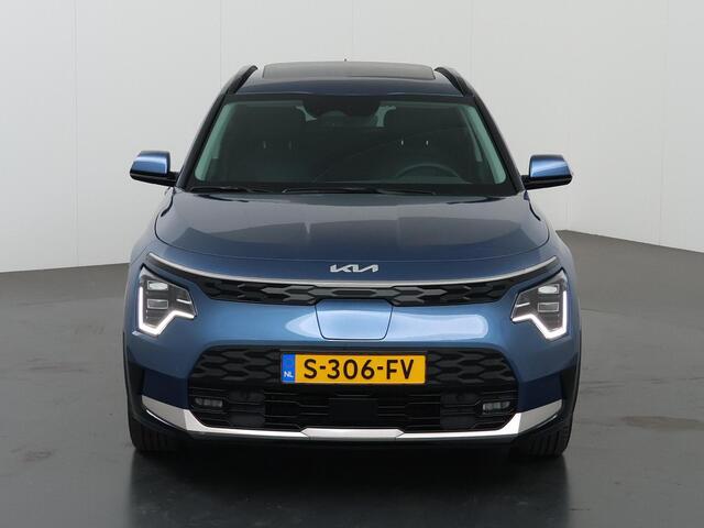 KIA e-Niro EV DynamicPlusLine 64.8 kWh | Trekhaak | Panoramadak | Stoel/Stuurwielverwarming | Head-Up Display | Dodehoek detectie |