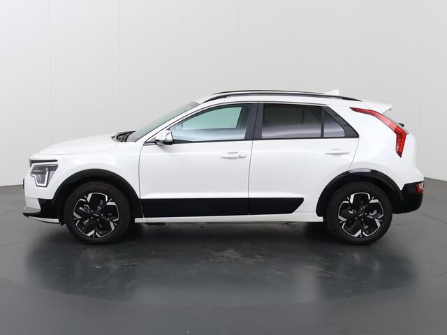 KIA e-Niro EV Edition Advanced 64.8 kWh | Navigatiesysteem | Stoelverwarming | Parkeercamera | DAB Ontvanger