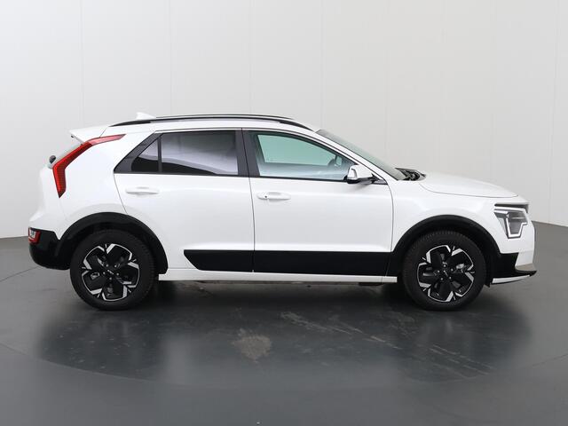 KIA e-Niro EV Edition Advanced 64.8 kWh | Navigatiesysteem | Stoelverwarming | Parkeercamera | DAB Ontvanger