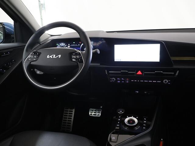 KIA e-Niro EV ExecutiveLine 64.8 kWh | Navigatie | Parkeercamera | Stoelverwarming/verkoeling | Keyless Go |