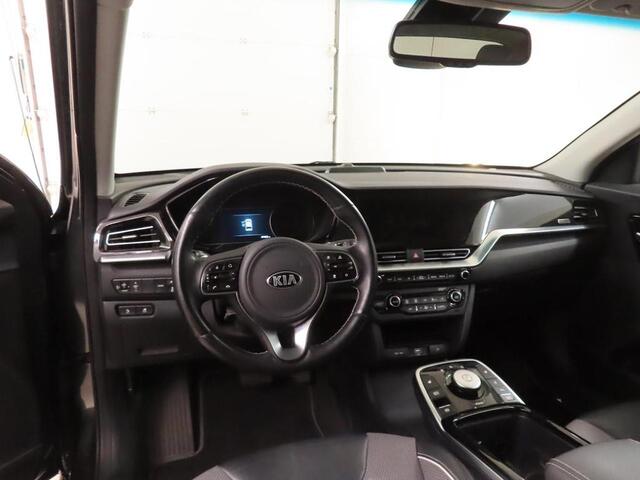 KIA e-Niro Aut. Dynamic Plus | Panorama | 1/2 Leder | Panorama | Navi