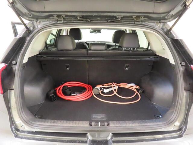 KIA e-Niro Aut. Dynamic Plus | Panorama | 1/2 Leder | Panorama | Navi