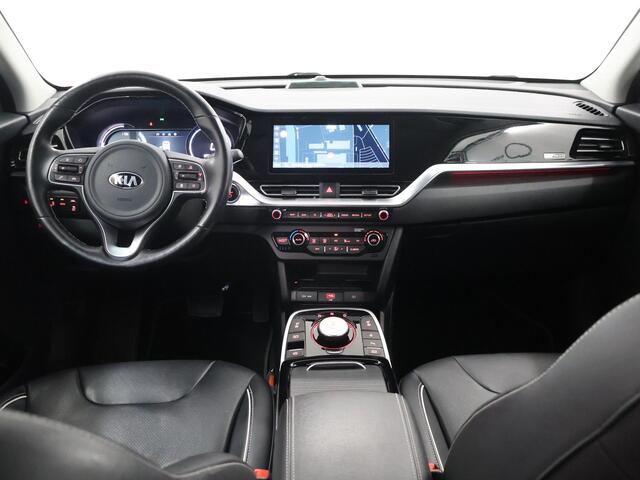 KIA e-Niro ExecutiveLine 64 kWh | Lederen Bekleding | JBL Audio | Dodehoekdetectie | Stoel/Stuurwielverwarming | Stoelventilatie | Elektrisch bedienbare bestuurdersstoel met geheugenfunctie