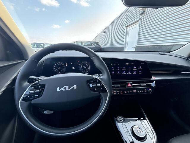 KIA e-Niro EV Edition Advanced 64.8 kWh Stoel- & Stuurverwarming, Nieuw geleverd, 1e eign. BTW-auto, Navigatie,