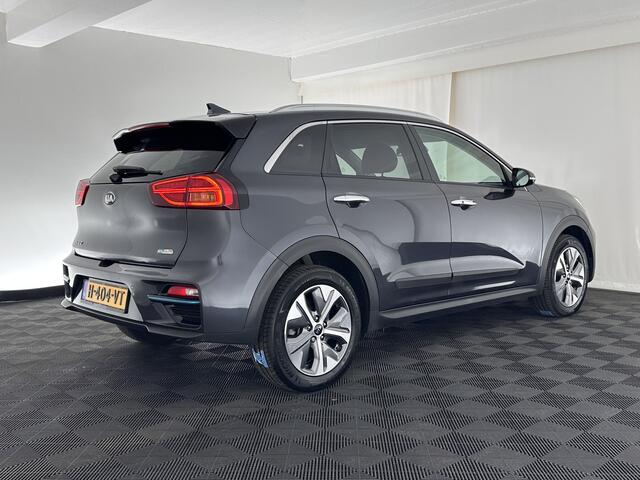 KIA e-Niro ExecutiveLine 64 kWh [ 3-Fase ] (INCL-BTW) Aut. *LUXURY-LEATHER | JBL-AUDIO | FULL-LED | NAVI-FULLMAP | DAB | ADAPT.CRUISE | CAMERA | MEMORY-PACK | LANE-ASSIST | CCS-FASTLOADER | KEYLESS | DIGI-COCKPIT | 17"ALU*