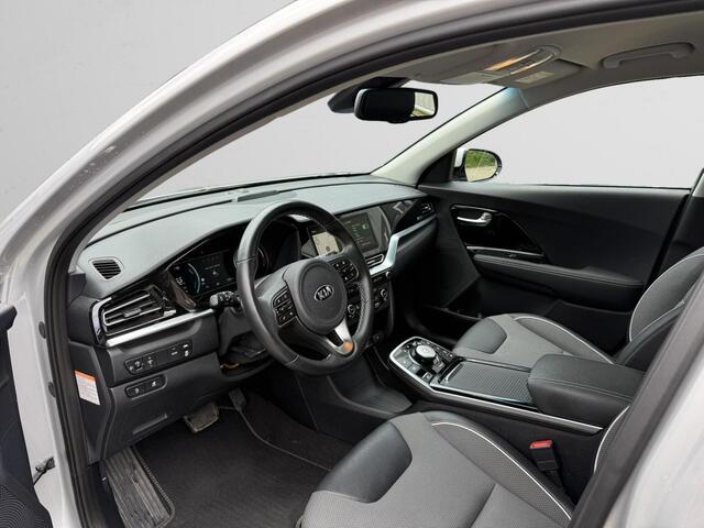 KIA e-Niro DynamicLine 64 kWh SOH 100%, Zeer lage km stand!
