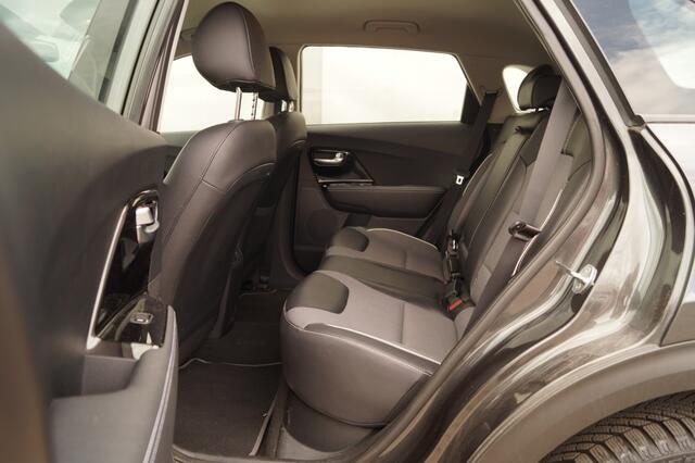 KIA e-Niro DynamicLine 64kWh -TREKHAAK-NAVI-ECC-CAM-