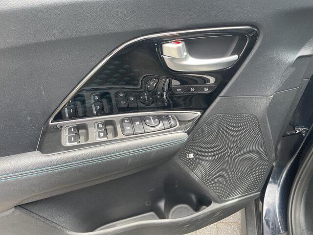 KIA e-Niro ExecutiveLine 64 kWh Leder | Pano/Schuif | Winterpakket
