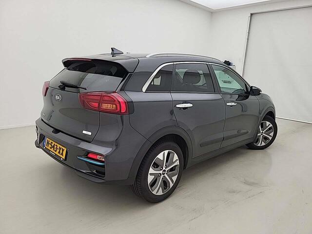 KIA e-Niro EXECUTIVELINE 64KWH 3 FASE LADEN/LEER/ACARPLAY/LED/FABRIEKSGARANTIE