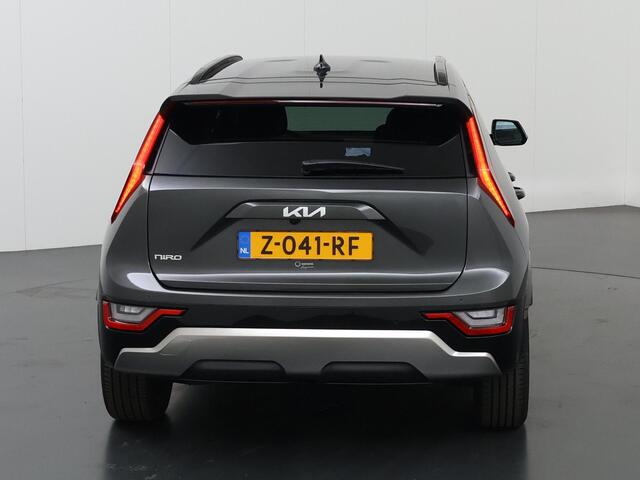 KIA e-Niro EV Edition Advanced 64.8 kWh | Navigatie | Parkeercamera | Lederen Bekleding | Stoel/Stuurwielverwarming | Elektrisch Verstelbare Bestuurdersstoel | Keyless Go |