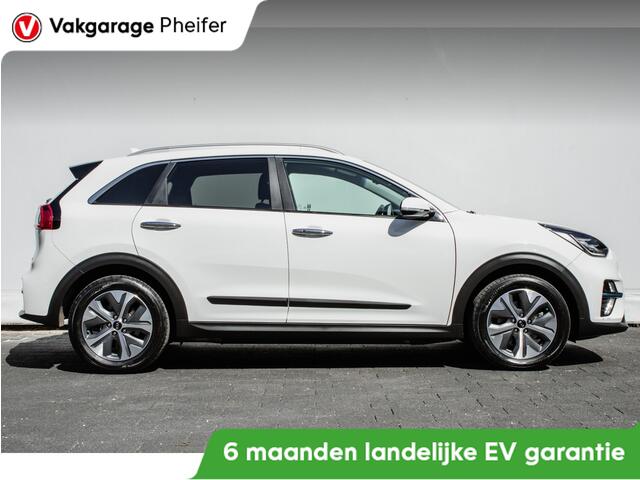 KIA e-Niro ExecutiveLine 64 kWh Lederen int./ Stoelverwarming+ventilatie/ Camera/ JBL audio/ Blindspot