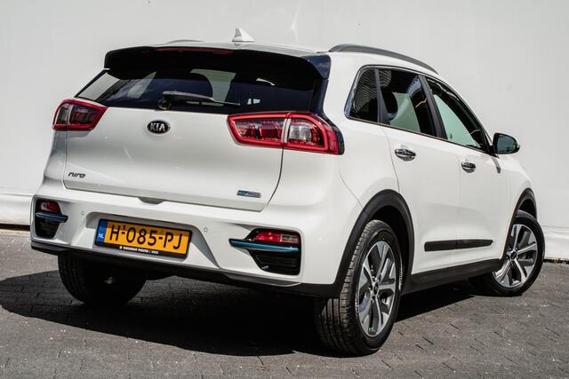 KIA e-Niro ExecutiveLine 64 kWh Lederen int./ Stoelverwarming+ventilatie/ Camera/ JBL audio/ Blindspot