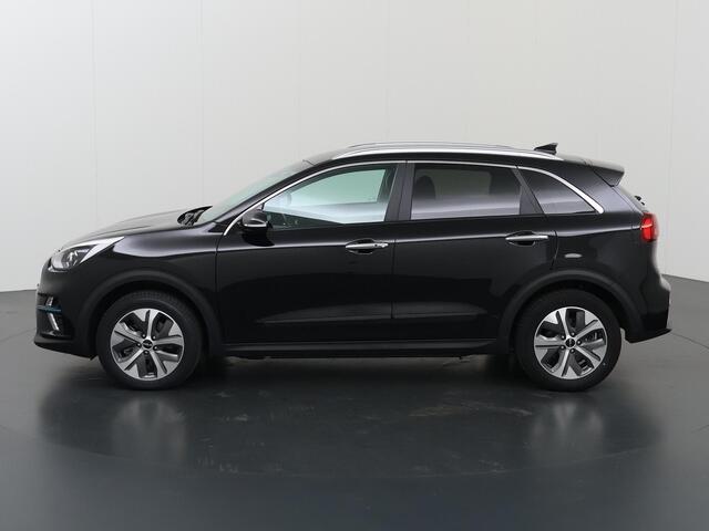 KIA e-Niro Edition 64 kWh | Stoel/Stuurwielverwarming | Navigatie | Parkeercamera | Climate control |