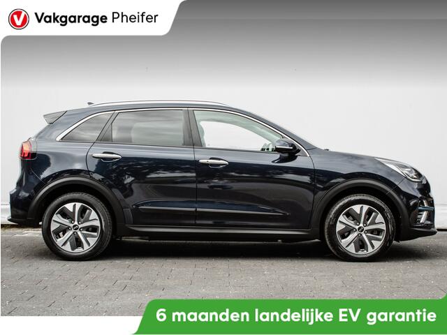 KIA e-Niro DynamicPlusLine 64 kWh Schuifdak/ Stoelverwarming/ Camera/ Carplay/ Navigatie/ Full led