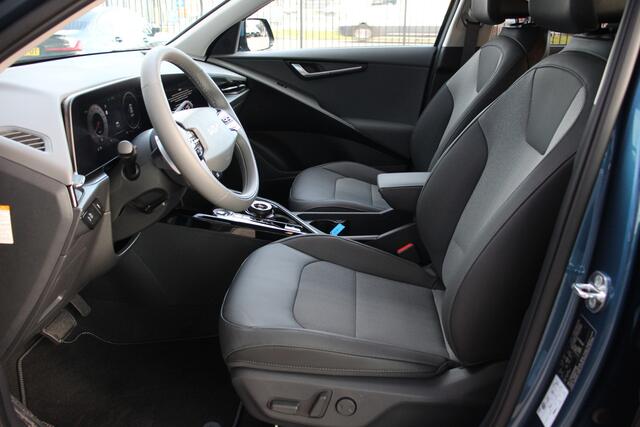 KIA e-Niro DynamicPlusLine 64,8 kWh 204PK | Achterruitrijcamera | Stoel/Stuurverwarming | Elect Stoelen |