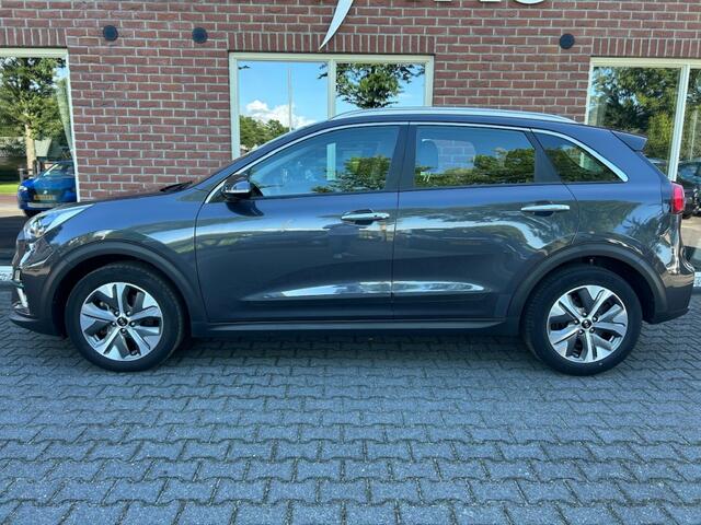 KIA e-Niro DynamicLine 64 kWh 3 FASE / CAMERA / CARPLAY / ANDROID / DAB+ /
