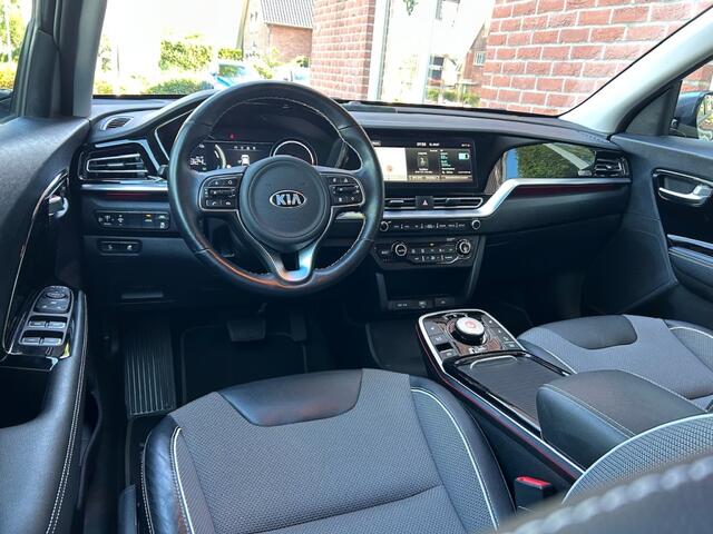 KIA e-Niro DynamicLine 64 kWh 3 FASE / CAMERA / CARPLAY / ANDROID / DAB+ /