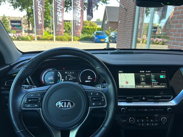 KIA e-Niro DynamicLine 64 kWh 3 FASE / CAMERA / CARPLAY / ANDROID / DAB+ /