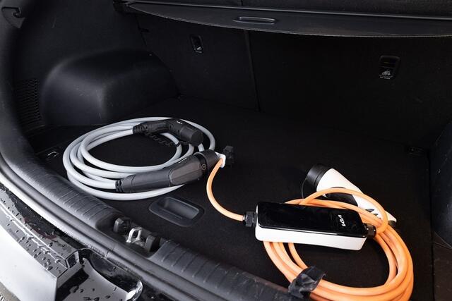 KIA e-Niro Edition 64 kWh | Half LEDER | NAVI | ECC
