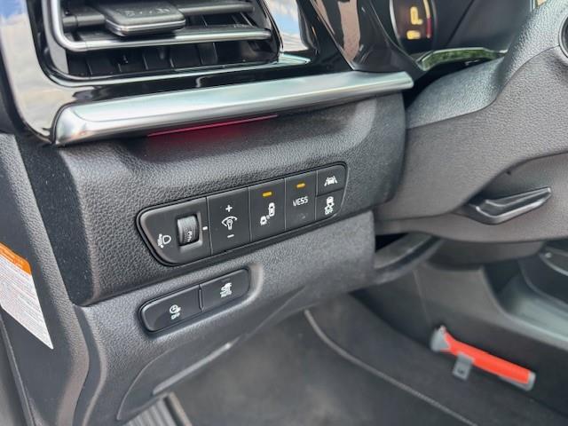 KIA e-Niro EXECUTIVELINE 64KWH 3 FASE LADEN/THAAK/ACARPLAY/FABRIEKSGARANTIE