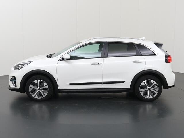 KIA e-Niro ExecutiveLine 64 kWh | Lederen Bekleding | JBL Audio | Dodehoekdetectie | Stoel/Stuurwielverwarming | Stoelventilatie | Elektrisch bedienbare bestuurdersstoel met geheugenfunctie